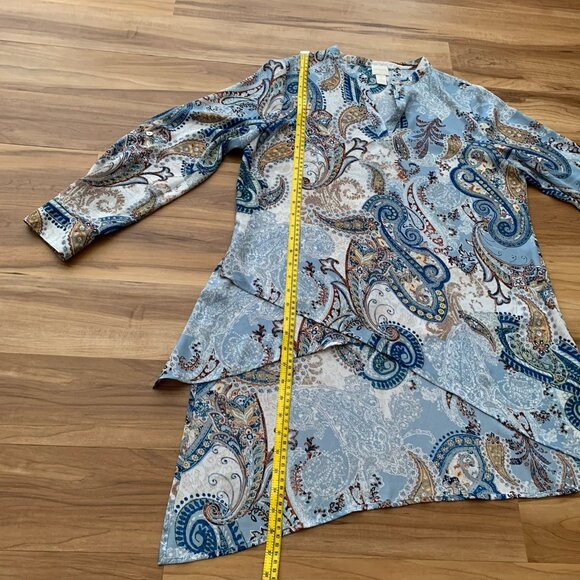 Chico’s Blue Asymmetric Hem Paisley Print Tunic hi/low Blouse Size US 8 - Picture 3 of 9